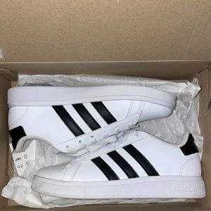 Boys Adidas Grand Court 2.0